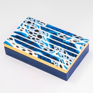  Rectangular lacquer box with blue leopard 31*19cm